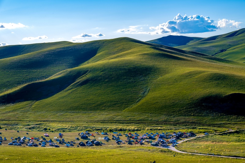 Mongolie intérieure : les magnifiques paysages de prairies au-dessus des nuages de Huolinguole