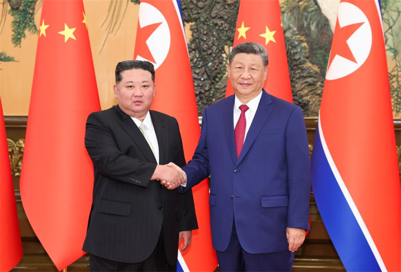 Xi Jinping s'entretient avec Kim Jong Un