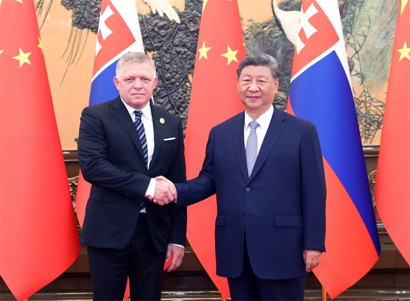 Xi Jinping rencontre le PM slovaque