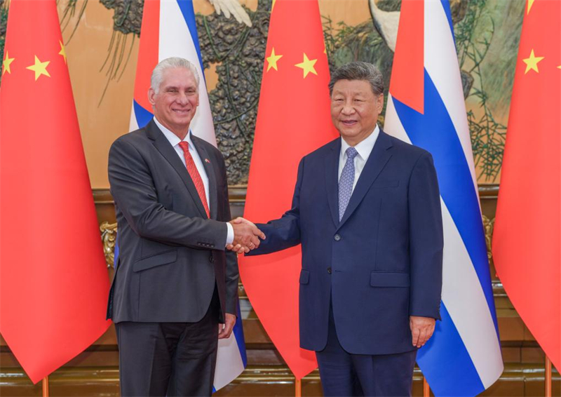 Xi Jinping rencontre le président cubain