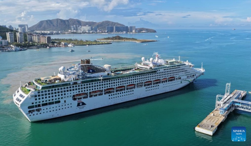 Hainan?: le navire de croisière chinois ??Star Voyager?? fait une première visite à Sanya