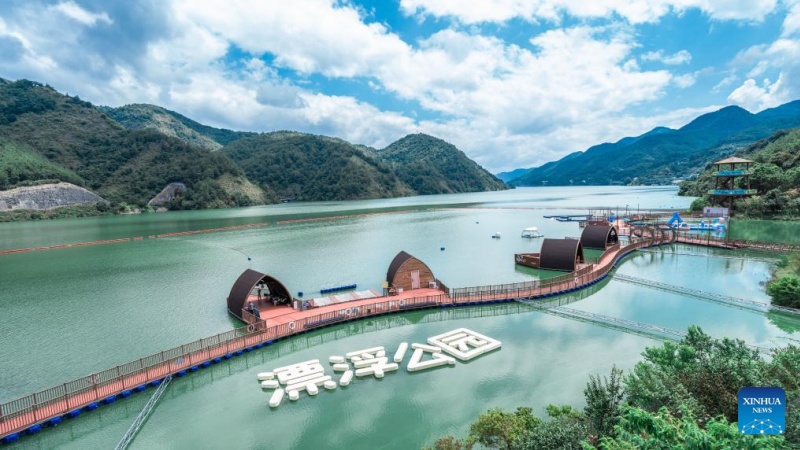 Fujian : le tourisme écologique stimule l'économie locale à Xiongjiang