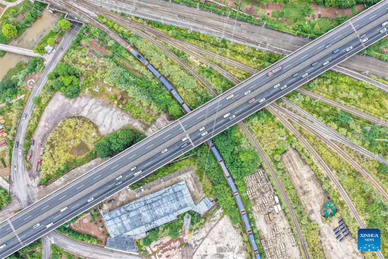 Les trains de fret Chine-Europe partis du sud-ouest de la Chine ont fait plus de 3 400 voyages cette année