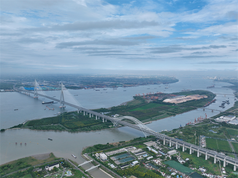 Jiangsu?: début des opérations du pont Changtai sur le Yangtsé