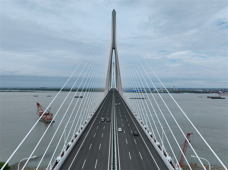 Jiangsu?: début des opérations du pont Changtai sur le Yangtsé