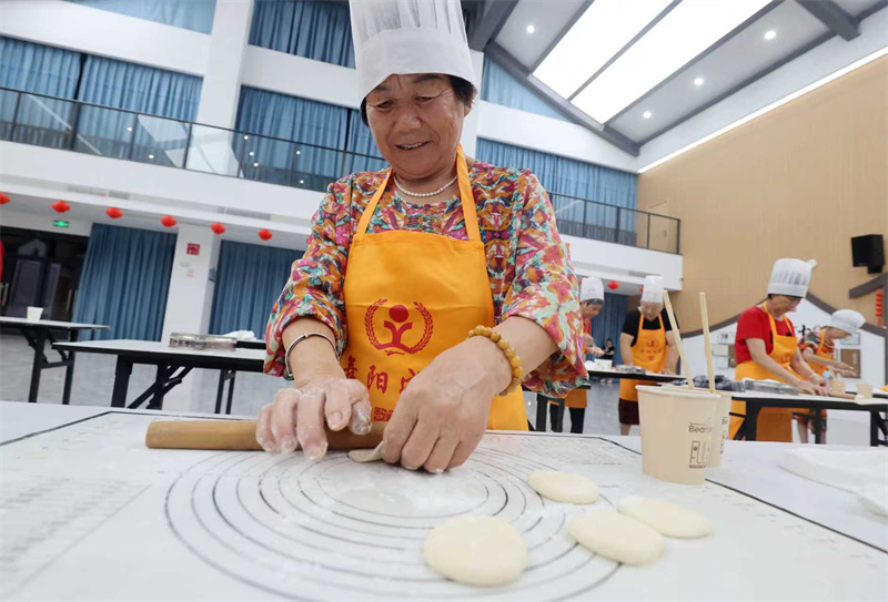 Zhejiang : apprendre la cuisine à l'? école de nuit rurale ? de Huzhou