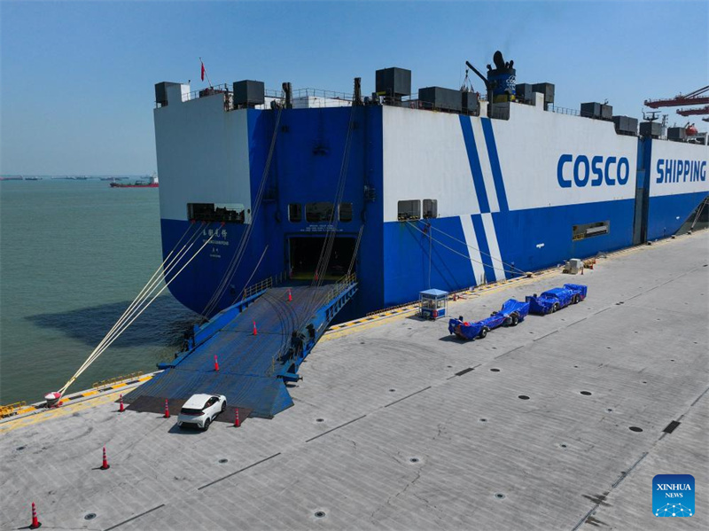 Jiangsu : le trafic de conteneurs et de marchandises du port de Taicang en nette hausse d'une année sur l'autre