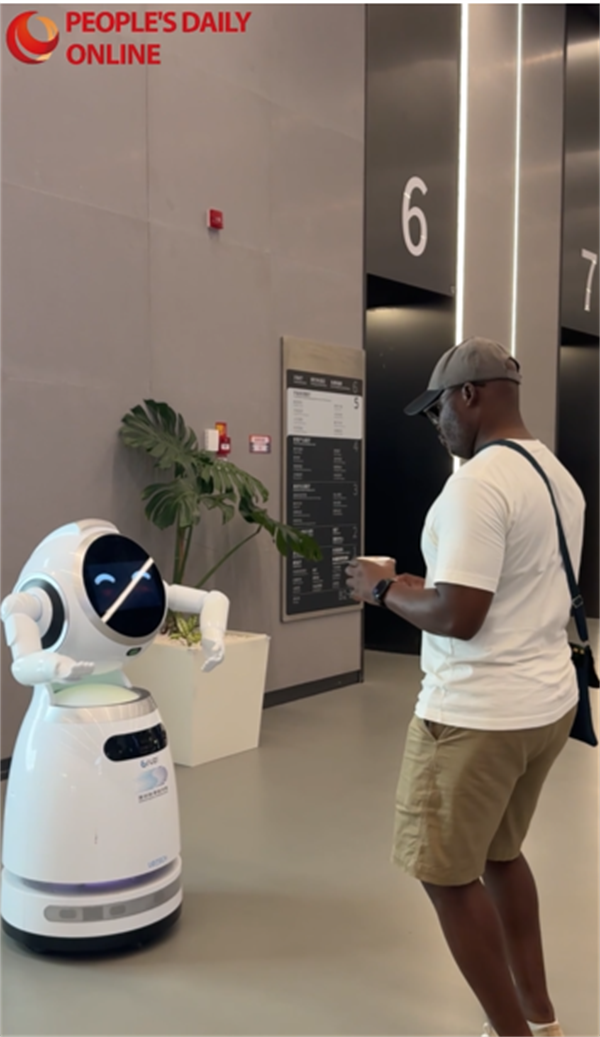 Guangdong : le Musée des sciences et technologies de Shenzhen devient un nouveau lieu tendance dans la région de la Grande Baie