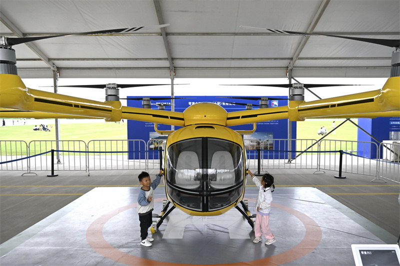 Anhui?: découvrez la gamme complète des applications de technologie autonome à la Conférence mondiale de la fabrication 2025 de Hefei