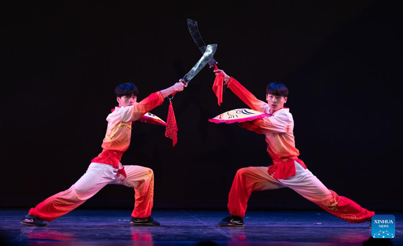 Le Groupe d'acrobatie chinois de la province du Henan offre plusieurs spectacles à Mexico