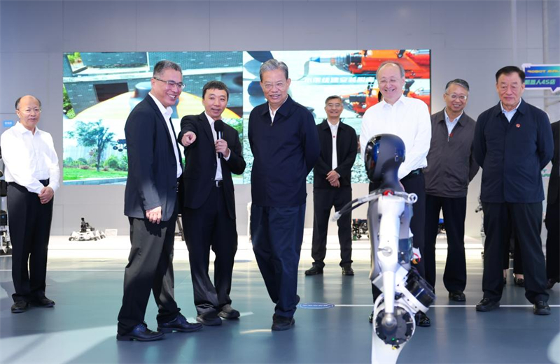 Le plus haut législateur chinois appelle à renforcer le r?le des assemblées populaires