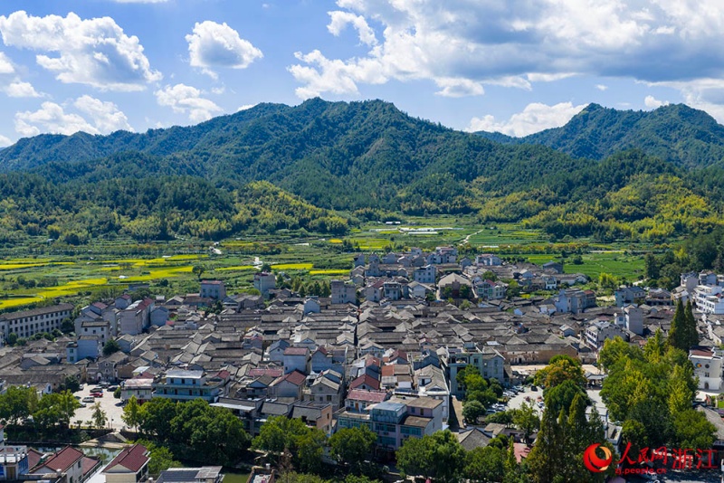 Zhejiang?: les anciennes résidences de Jinyun font peau neuve