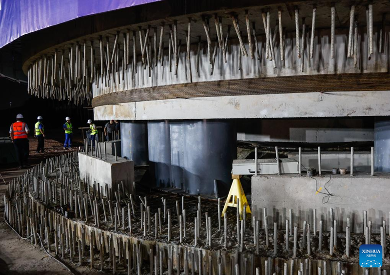 Guangdong?:? un pont rotatif pivoté vers sa position cible