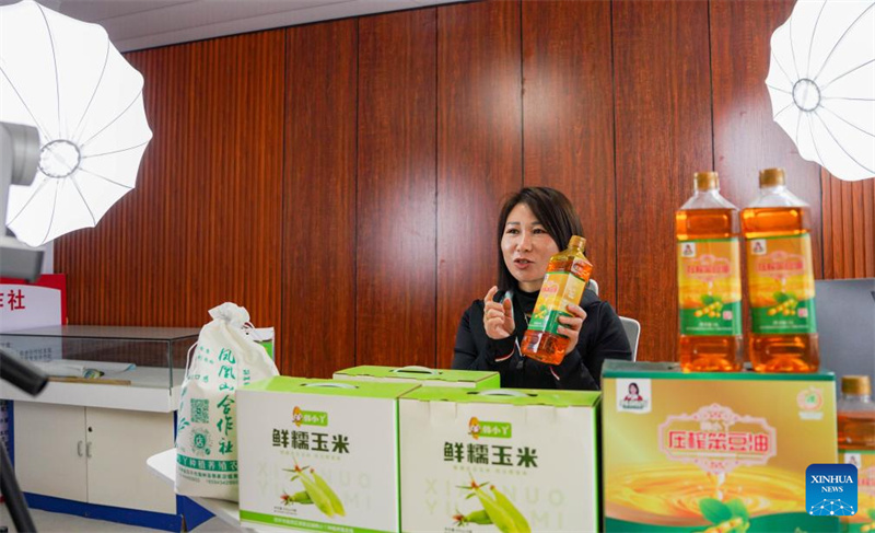 Jilin?: ?une ??nouvelle agricultrice?? dynamise la revitalisation rurale grace à de nouveaux modèles