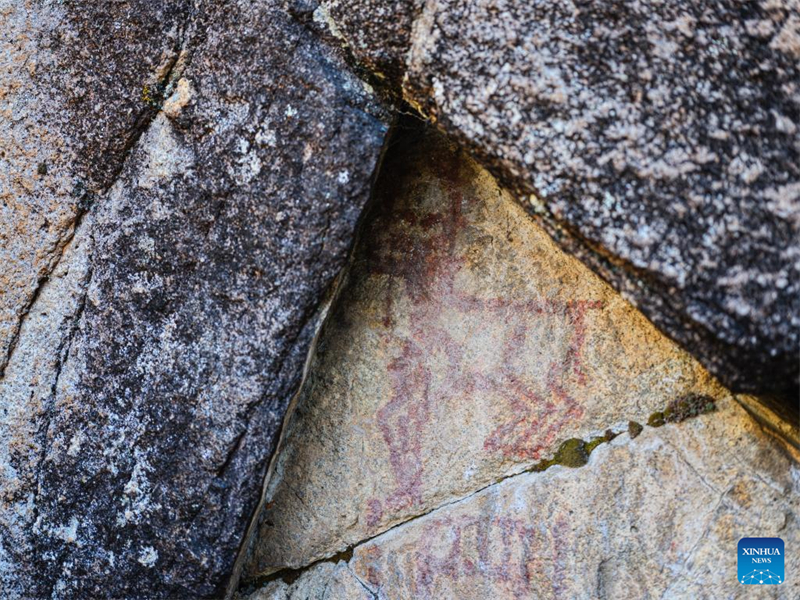 Sichuan : découvrez des peintures rupestres vieilles de 8 000 ans à Garze