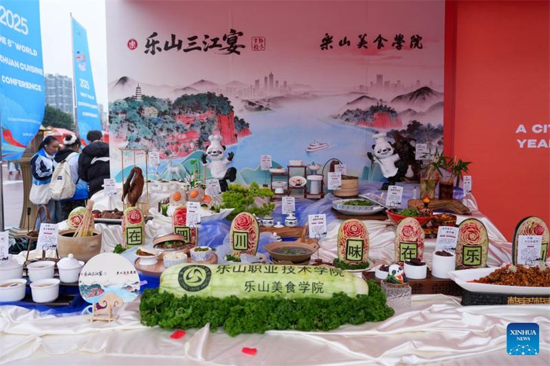 Sichuan : ouverture de la 8e Conférence mondiale de la cuisine du Sichuan à Leshan