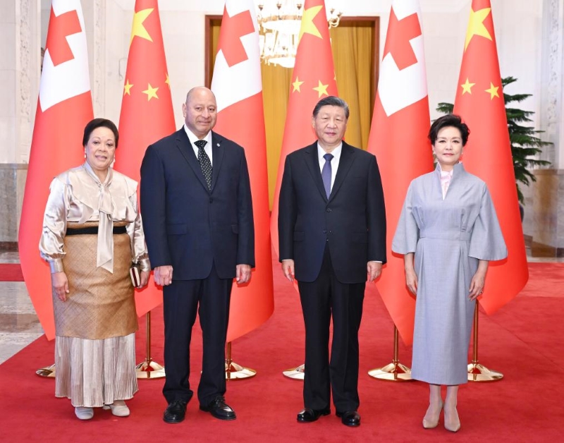 Xi Jinping rencontre le roi des Tonga et appelle à un meilleur alignement des stratégies de développement