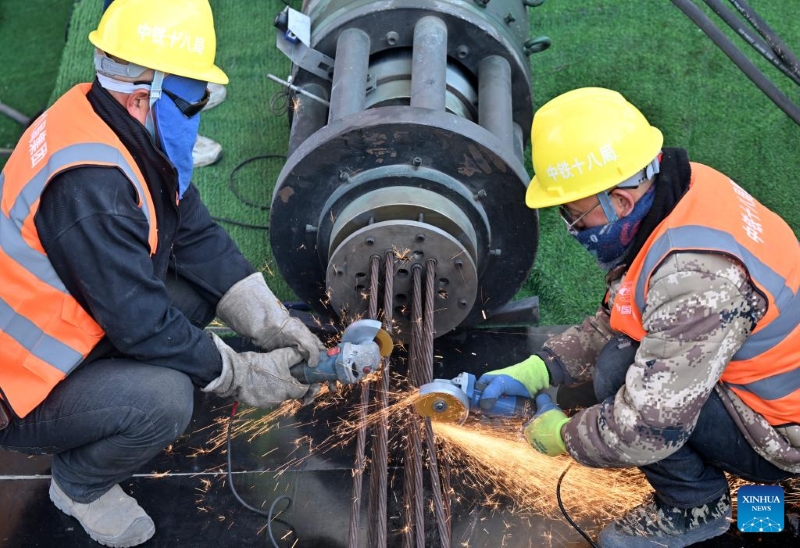 Tianjin?: rotation complète réussie des ponts pivotants jumeaux de l'autoroute Xinggang